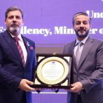 التعليم العالي تكرم جامعة كربلاء لتميزها في تنفيذ برنامج ادرس في العراق